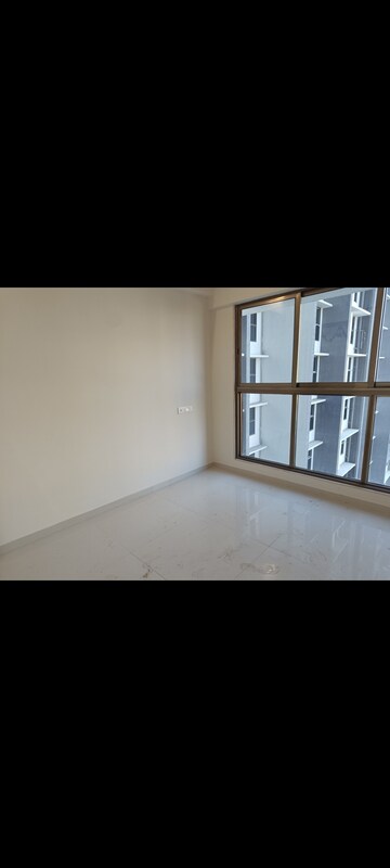 Room in 2 BHK Apartment at Rajesh Raj Infinia, Malad West – for Rent