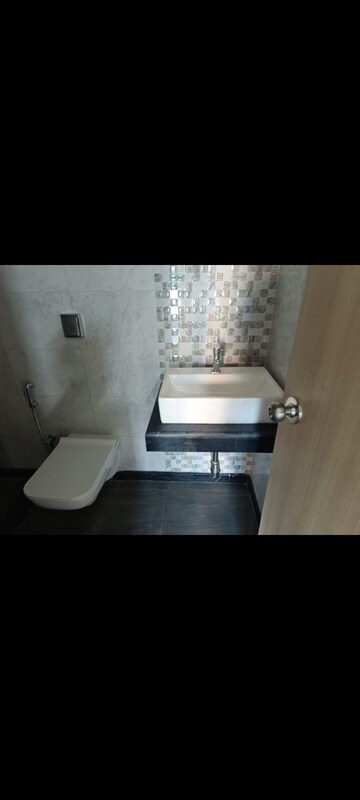 Furnished Amenities in 2 BHK Apartment at Rajesh Raj Infinia, Malad West – for Rent