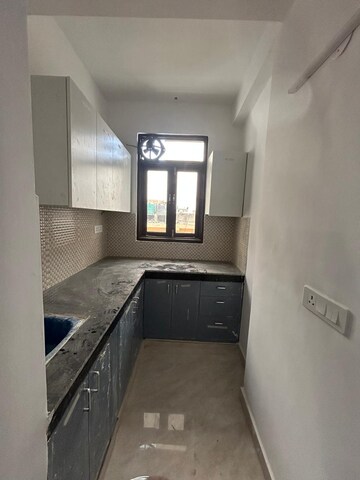 2 BHK Apartment For Rent in Saket