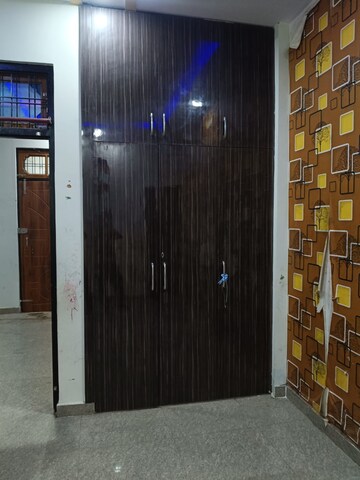 Building Lobby in 2 BHK Independent House at Jankipuram Extension – for Rent