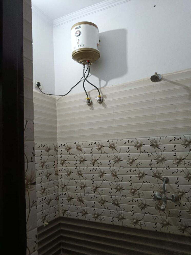 Bathroom, jankipuram extension 2 Bedroom 1100 Sq.Ft. Independent House In Jankipuram Extension Lucknow 7974671