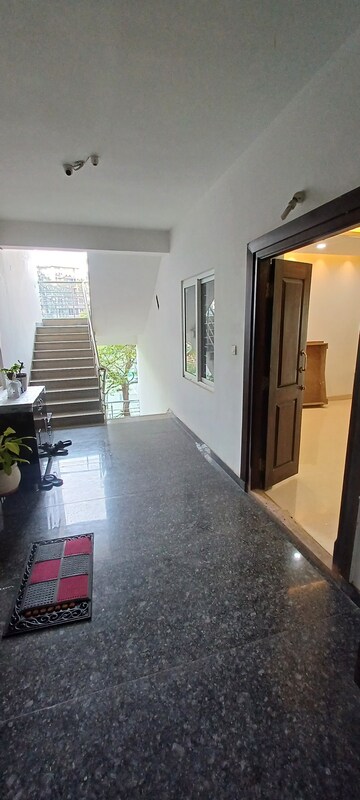 Living Room in 3 BHK Apartment at Hi Tech City – for Rent