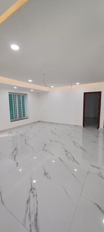 Furnished Amenities in 3 BHK Apartment at Kondapur – for Sale