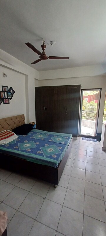 Furnished Amenities in 2 BHK Apartment at Kondapur – for Sale
