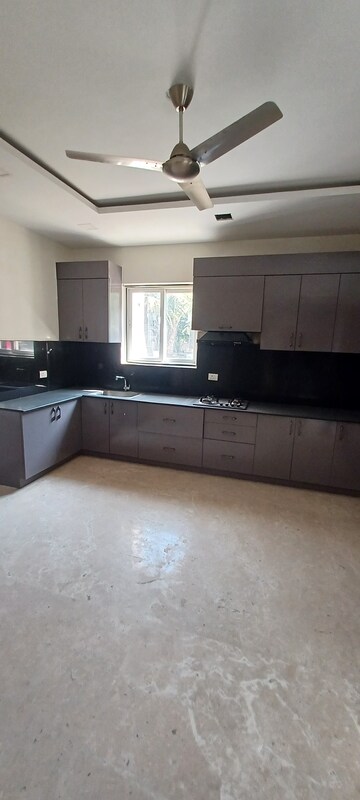 Furnished Amenities in 5 BHK Villa at Mayfair Villas Tellapur, Tellapur – for Rent