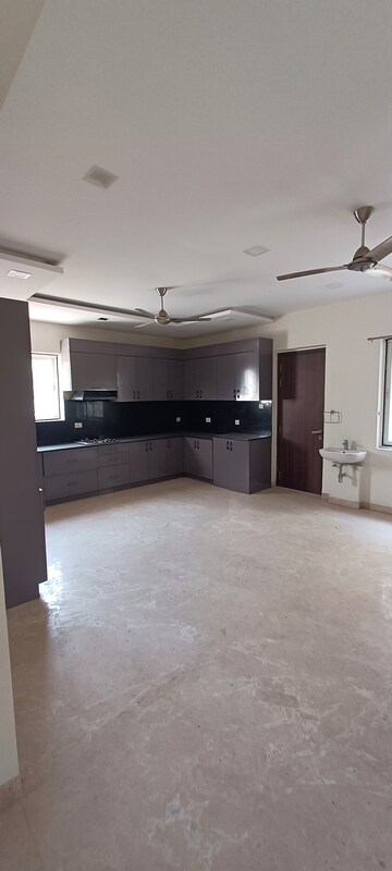 Furnished Amenities in 5 BHK Villa at Mayfair Villas Tellapur, Tellapur – for Rent