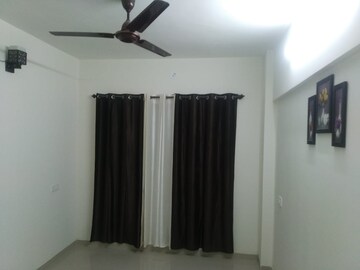 Building Lobby in 2 BHK Apartment at Bhoomi Acropolis, Virar West – for Sale