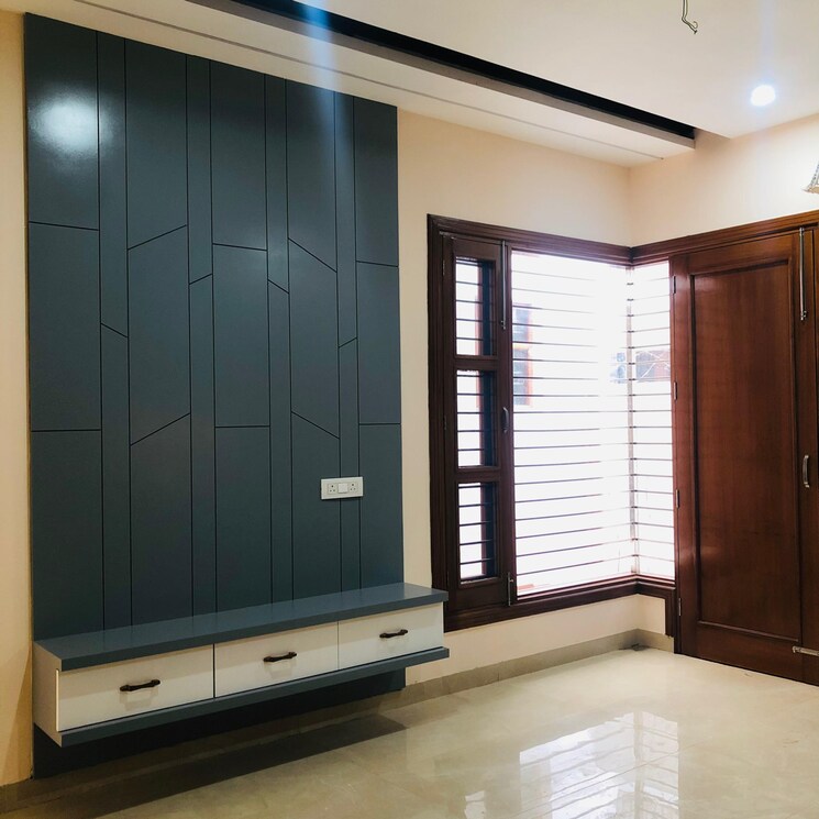 Room, kharar road 4 Bedroom 1800 Sq.Ft. Independent House In Kharar Road Mohali 7974850