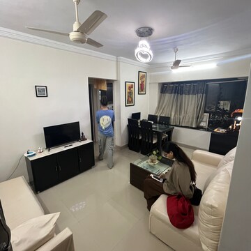 1 BHK Apartment For Rent in Exotic Palace Yari Road Mumbai  7974844