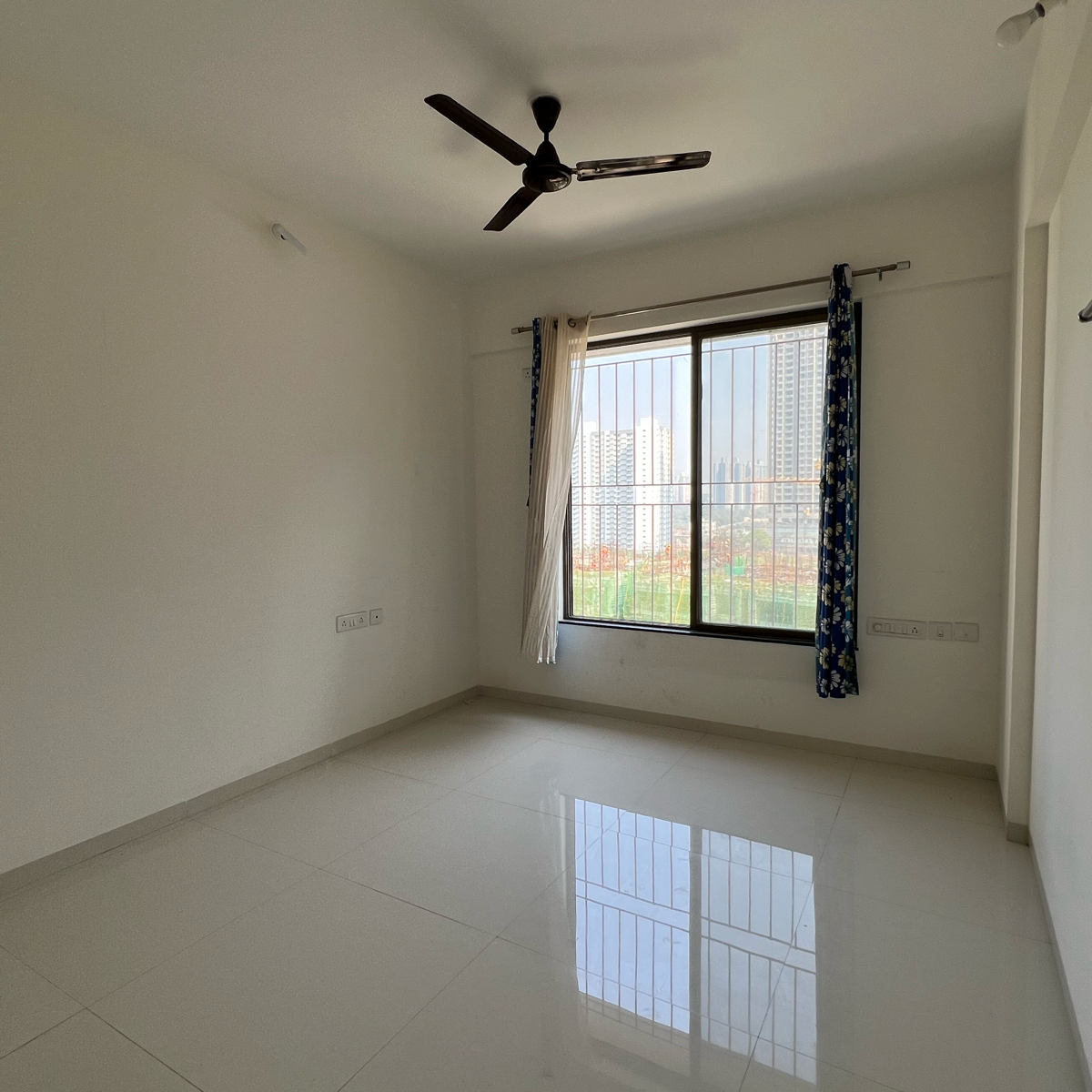 2 BHK + Study Room Apartment For Sale in Mahalunge
