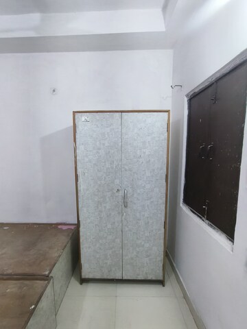 Furnished Amenities in 1 RK Builder Floor at New Ashok Nagar – for Rent