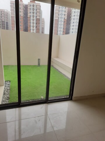 Room in 2 BHK Apartment at PS The 102, Joka – for Sale