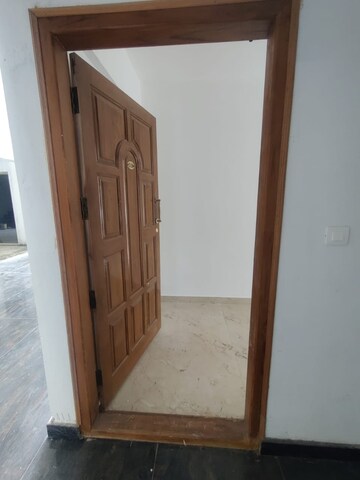 Furnished Amenities in 3 BHK Villa at East North Nash Ville, Chandapura Anekal Road – for Sale