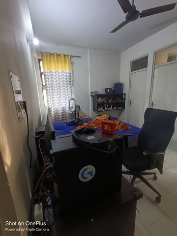 Master Bedroom in 1 BHK Apartment at Maple Heights, Sector 43 – for Rent