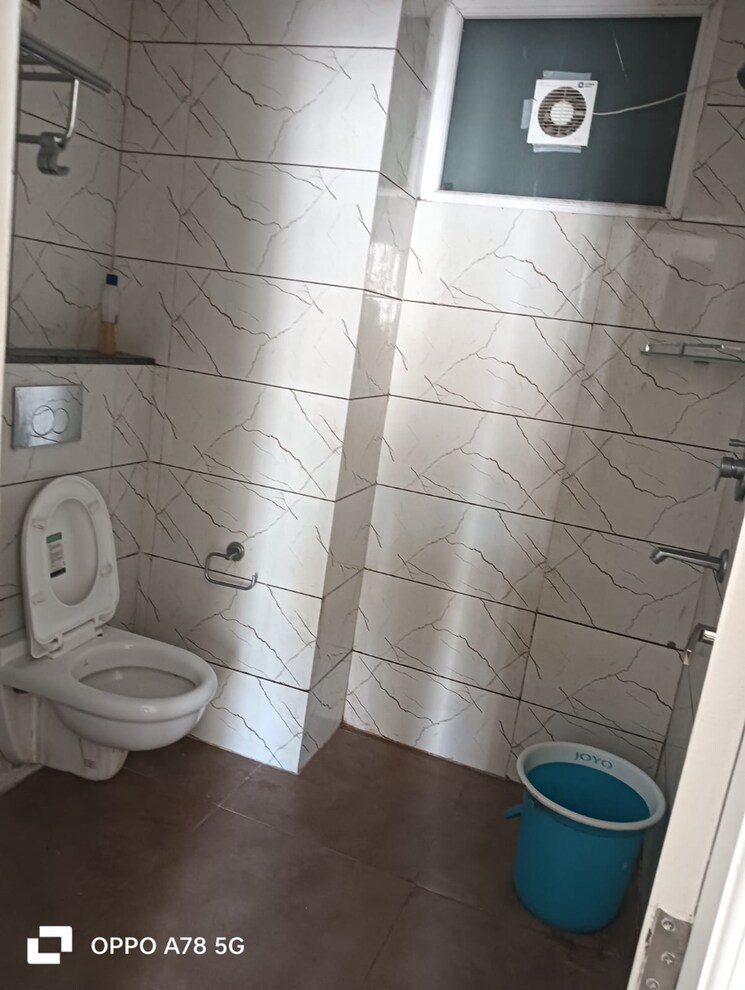 Bathroom, maxxus-elanza 3 Bedroom 905 Sq.Ft. Apartment In Nagla Road Zirakpur 7974984