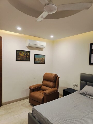 Living Room in 3 BHK Builder Floor at Sector 7 – for Rent