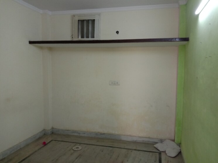 Room, dwarka mor 1.5 Bedroom 315 Sq.Ft. Independent House In Dwarka Mor Delhi 7975010