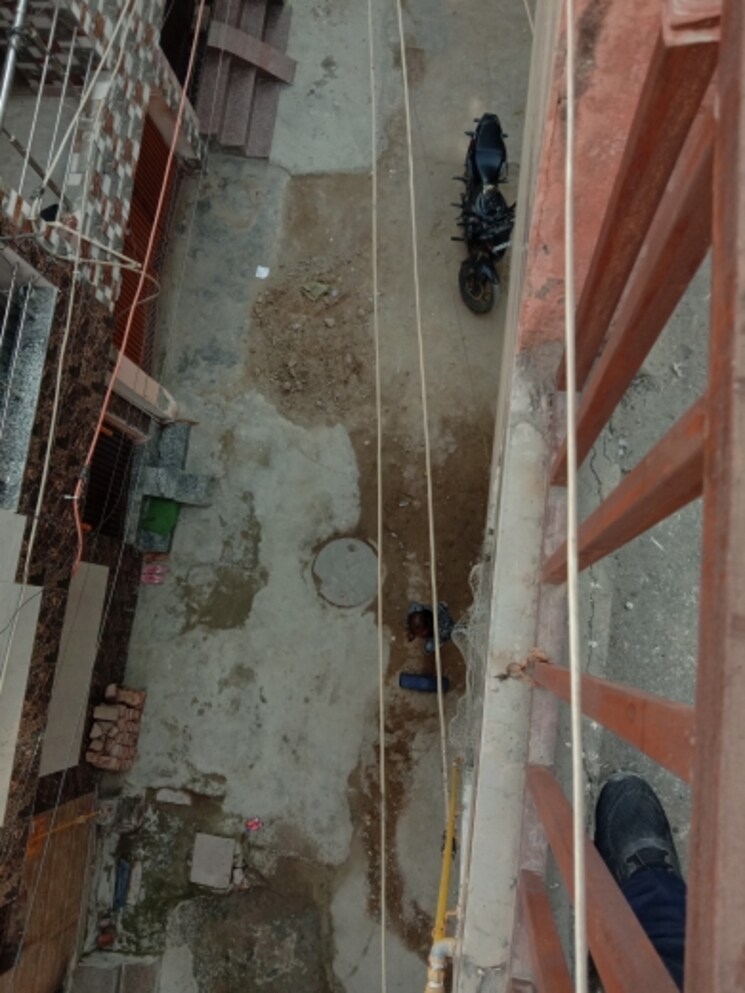 undefined, dwarka mor 1.5 Bedroom 315 Sq.Ft. Independent House In Dwarka Mor Delhi 7975010