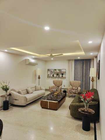 Living Room in 3 BHK Builder Floor at Sector 9 – for Rent