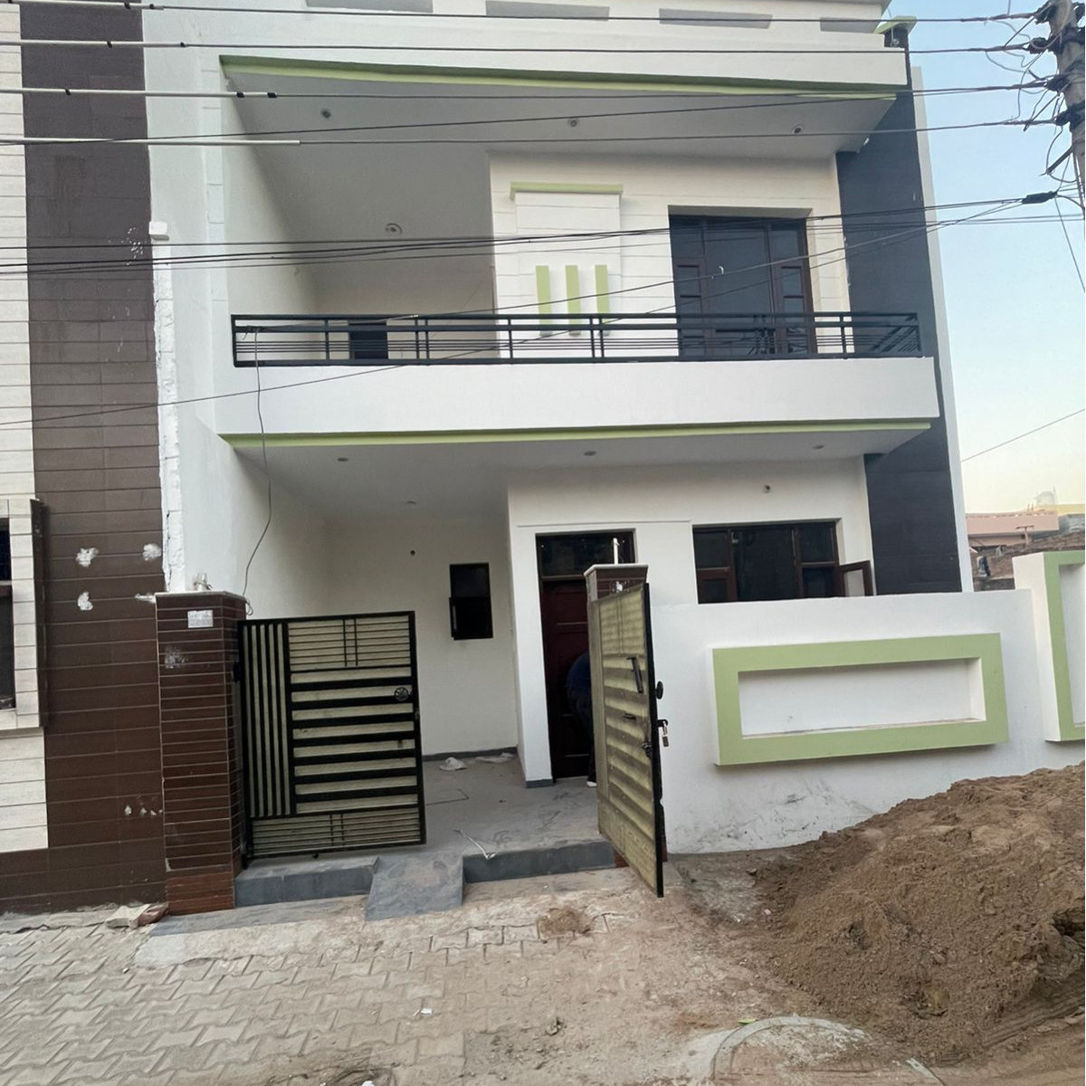 3 BHK + Pooja Room Independent House For Sale in Kharar Estate
