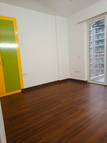 Master Bedroom in 3 BHK Apartment at Ardee City Palm Grove Heights, Sector 52 – for Rent