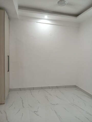 Room in 2 BHK Builder Floor at Saket – for Rent
