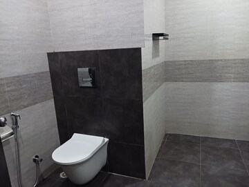 Bathroom in 1 BHK Independent House at RWA Apartments Sector 27, Sector 27 – for Rent