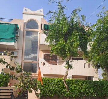 3 BHK Builder Floor – Exterior View View at Bptp Park 81, Sector 81 - for Sale