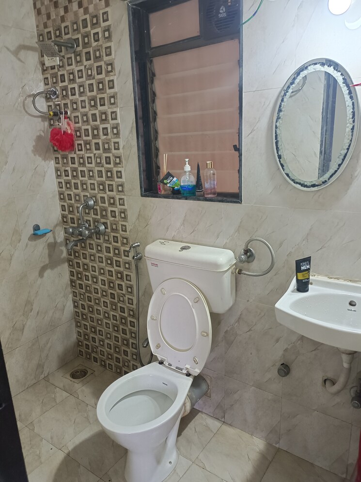 Bathroom, hubtown-greenwoods 2 Bedroom 735 Sq.Ft. Apartment In Vartak Nagar Thane 7975298