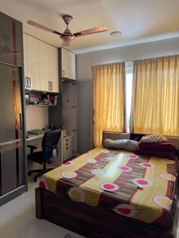 Room in 2 BHK Apartment at Salarpuria Sattva East Crest, Old Madras Road – for Rent