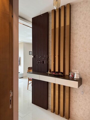 Room in 2 BHK Apartment at Salarpuria Sattva East Crest, Old Madras Road – for Rent