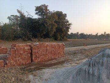 Plot Area in  Plot at Gosainganj – for Sale