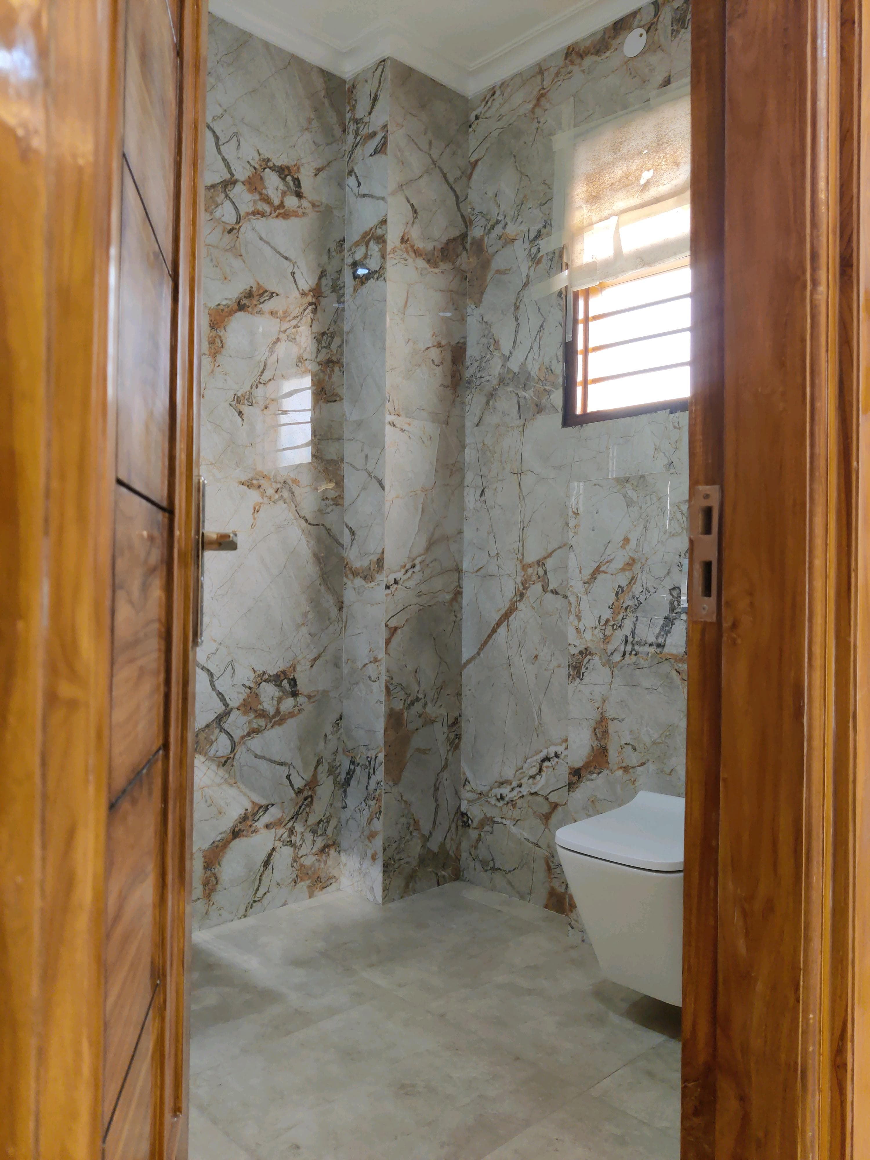 2 BHK + Pooja Room,Servant Room,Study Room,Extra Room 8500 Sq.Ft. Builder Floor in Cosmic Italia