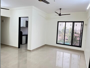 Room in 3 BHK Apartment at Vasai West – for Rent