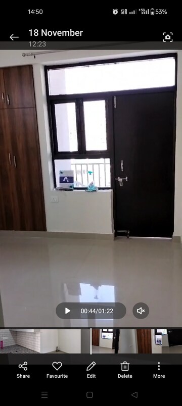 Room in 3 BHK Apartment at Amolik Sankalp, Sector 85 – for Rent