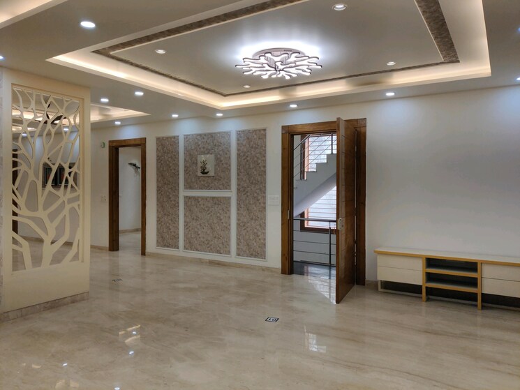 Room, cosmic-italia 3 Bedroom 1500 Sq.Ft. Builder Floor In Vasundhara Sector 5 Ghaziabad 7975406