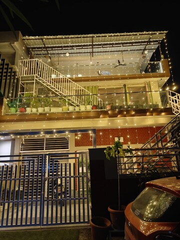1 BHK Builder Floor – Exterior View View at JakhaN-Rajpur Road - for Rent