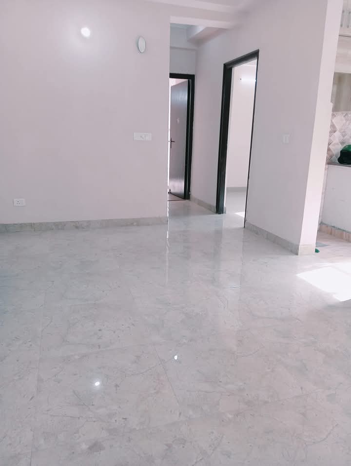 3 BHK + Study Room,Extra Room Apartment For Sale in Amrapali Golf Homes