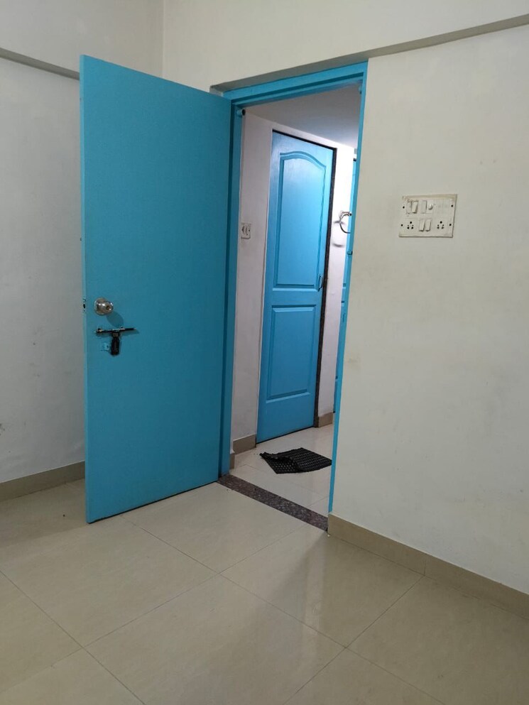 Room, mahim-landmark 1 Bedroom 400 Sq.Ft. Apartment In Mahim Mumbai 7975472