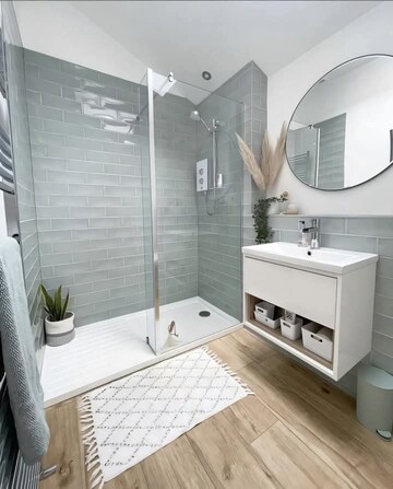 Bathroom in 2.5 BHK Builder Floor at Krishna Nagar – for Rent