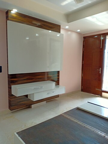 Bedroom in 3 BHK Apartment at Saket – for Rent