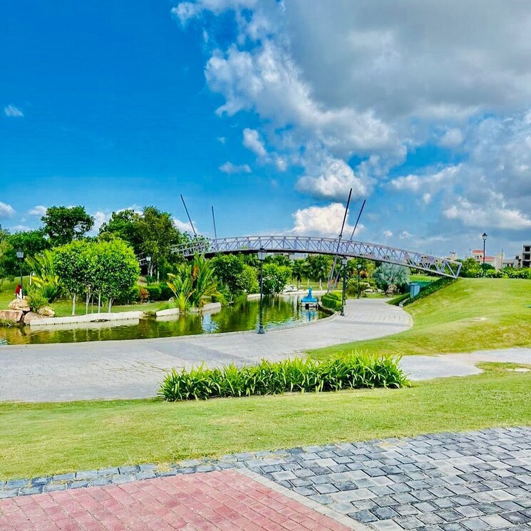 Garden, gaur-victorian-villas-6th-parkview  106 Sq.Yd. Plot In Gaur Yamuna City Greater Noida 7975690