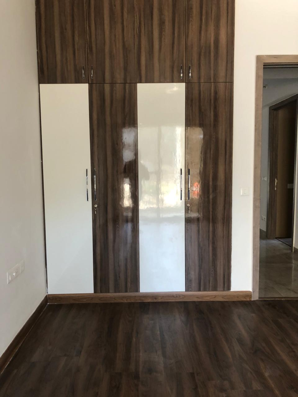 3 BHK + Servant Room Builder Floor For Sale in Green Wood City