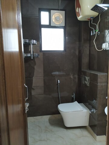 Bathroom in 2 BHK Apartment at Khirki Extension – for Rent