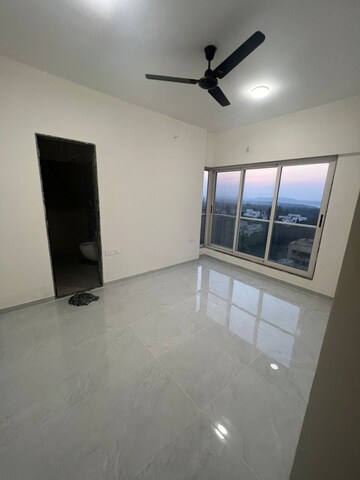 Room in 2.5 BHK Apartment at Bharat Arize, Goregaon West – for Rent