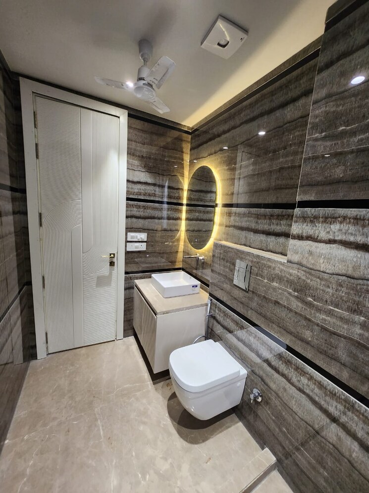 Master Bedroom, ss-mayfield-gardens 4 Bedroom 500 Sq.Yd. Builder Floor In Sector 51 Gurgaon 7975719