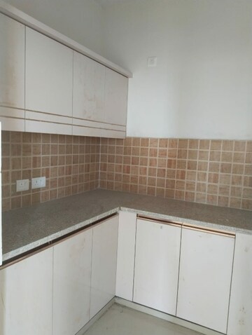 2 BHK Apartment For Rent in Mahagun Mywoods, Sector 16c Greater Noida