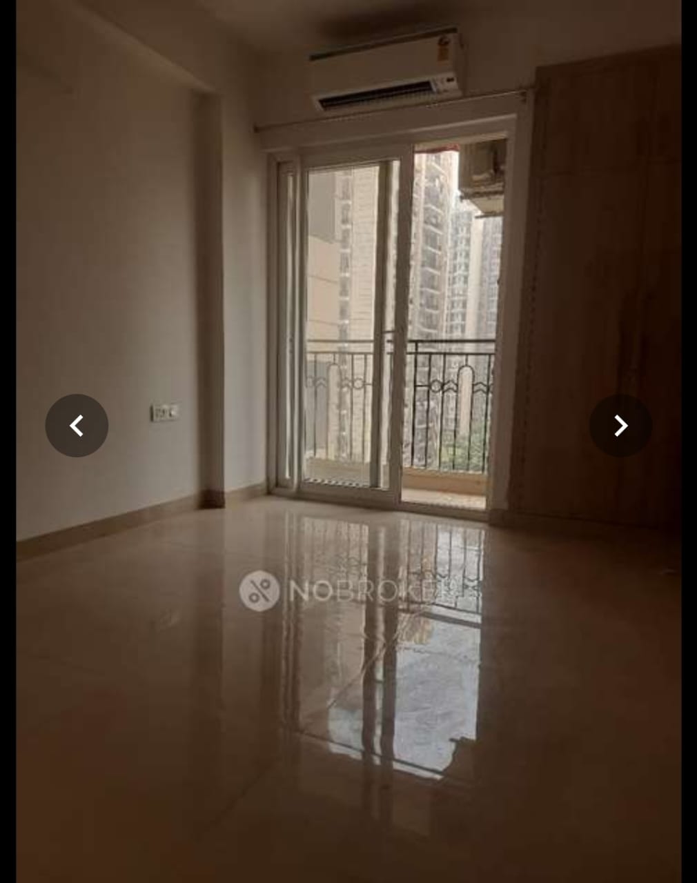 2 BHK Apartment For Sale in Amrapali Golf Homes