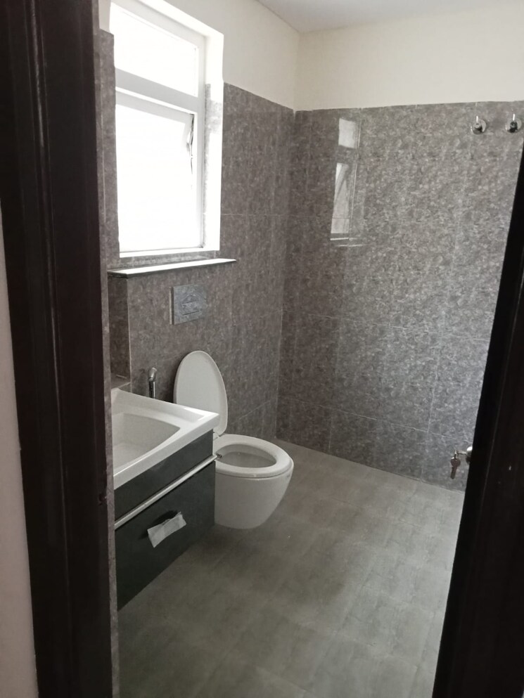 Bathroom, orris-aster-court 4 Bedroom 2560 Sq.Ft. Apartment In Sector 85 Gurgaon 7975707