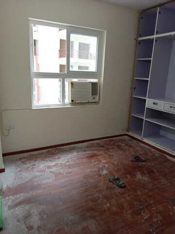 Room in 4 BHK Apartment at Orris Aster Court, Sector 85 – for Sale